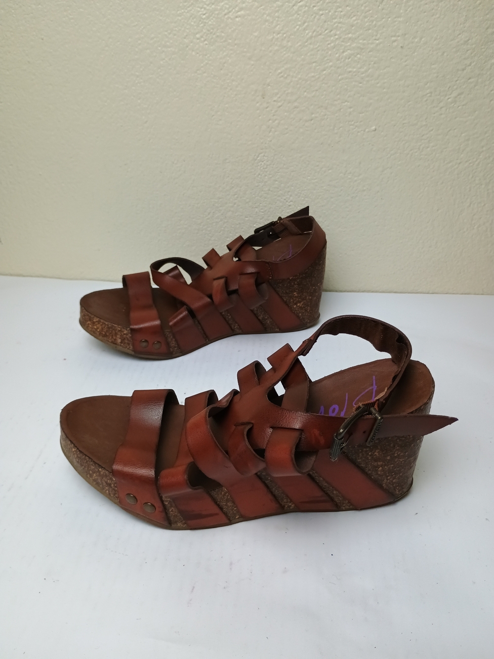 Blowfish Malibu Leelee 8.5 Brown Strappy Cork Wedge Platform Sandals